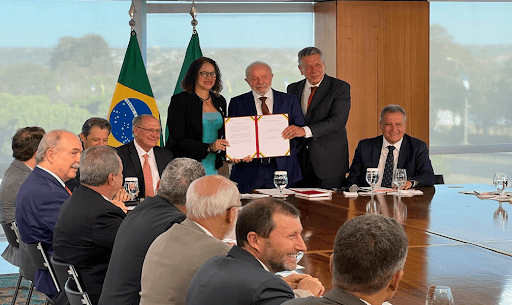 BNDES e Finep abrem edital para selecionar gestora de fundo de inteligência artificial de até R$ 205 milhões